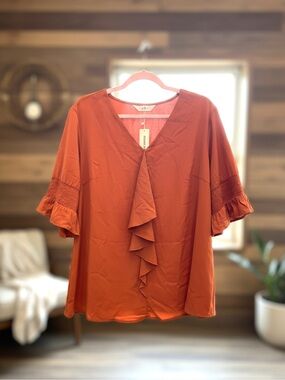 💜 Rust Ruffle Front Women's Blouse • NWT • 25" p2p, 28" length